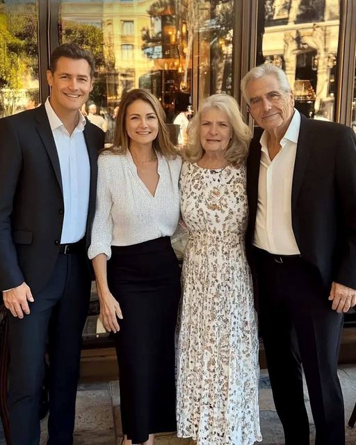 I Went to a Restaurant to Meet My Fiancé’s Parents for the First Time